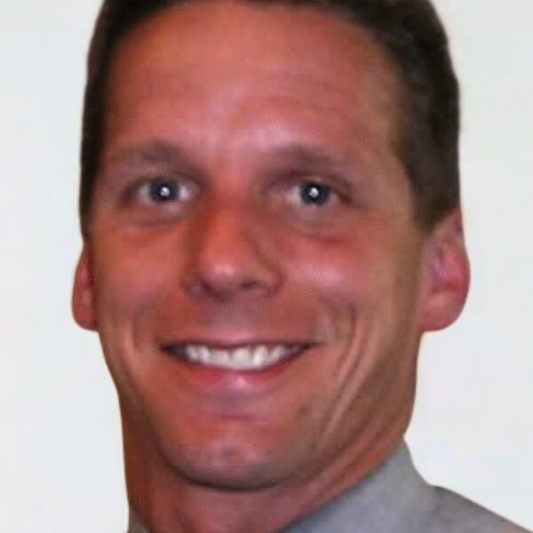 headshot of Tim Seeberg